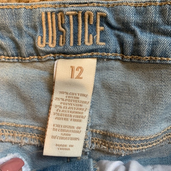 Girls shorts - Picture 2 of 3